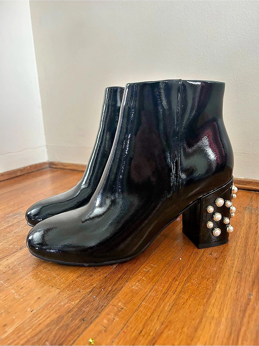 NWT Aqua Diva Waterproof Real Leather Boots - Size 9